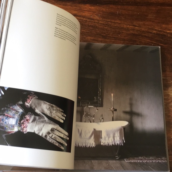 Robert Kime Beautiful Coffee Table Book on Interior Design - Picture 10 of 16